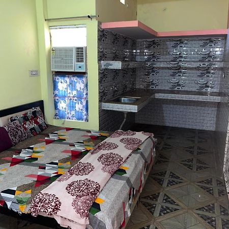 Balaji Homestay Mathura In Vrindavan 外观 照片