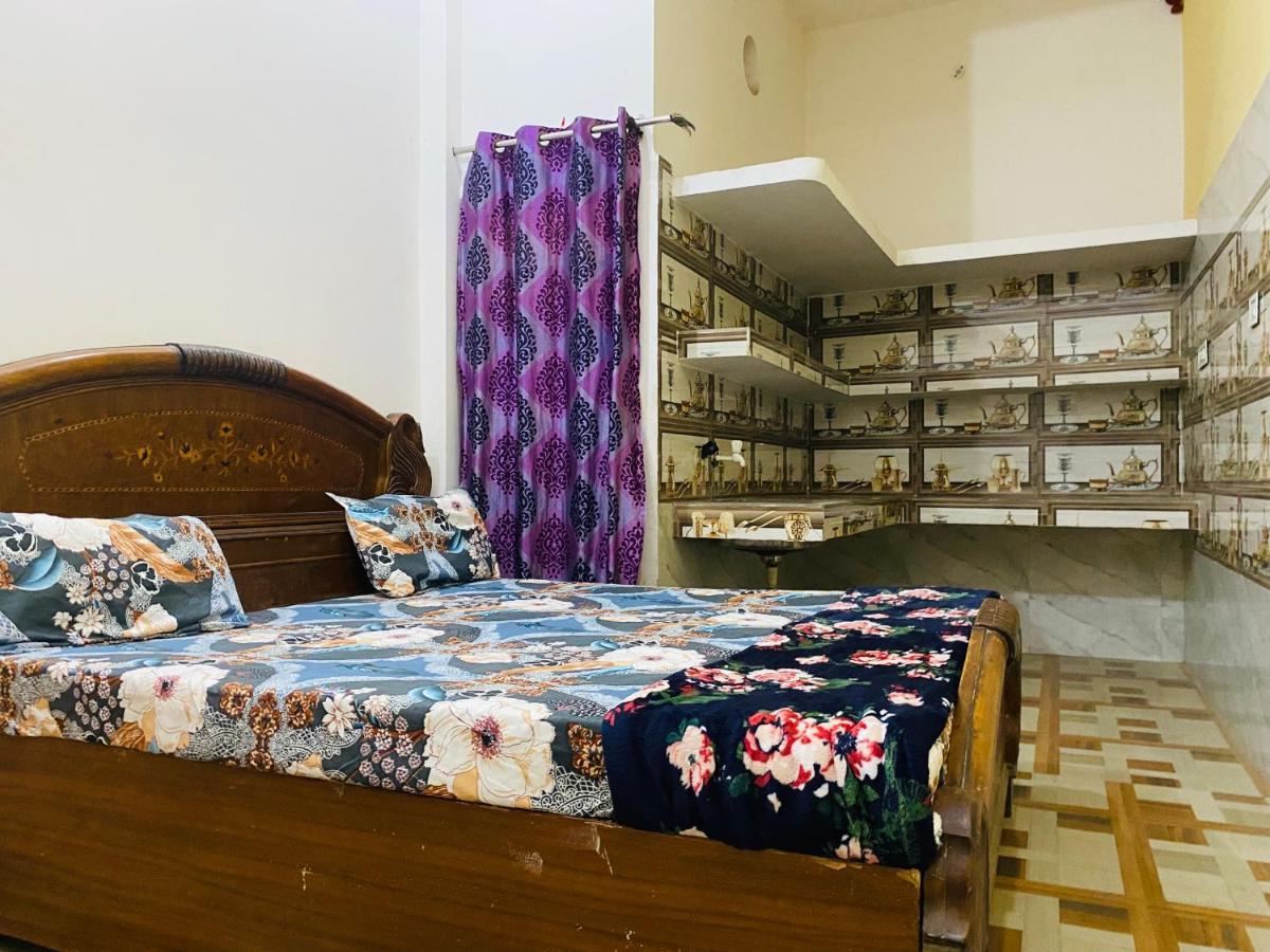 Balaji Homestay Mathura In Vrindavan 外观 照片