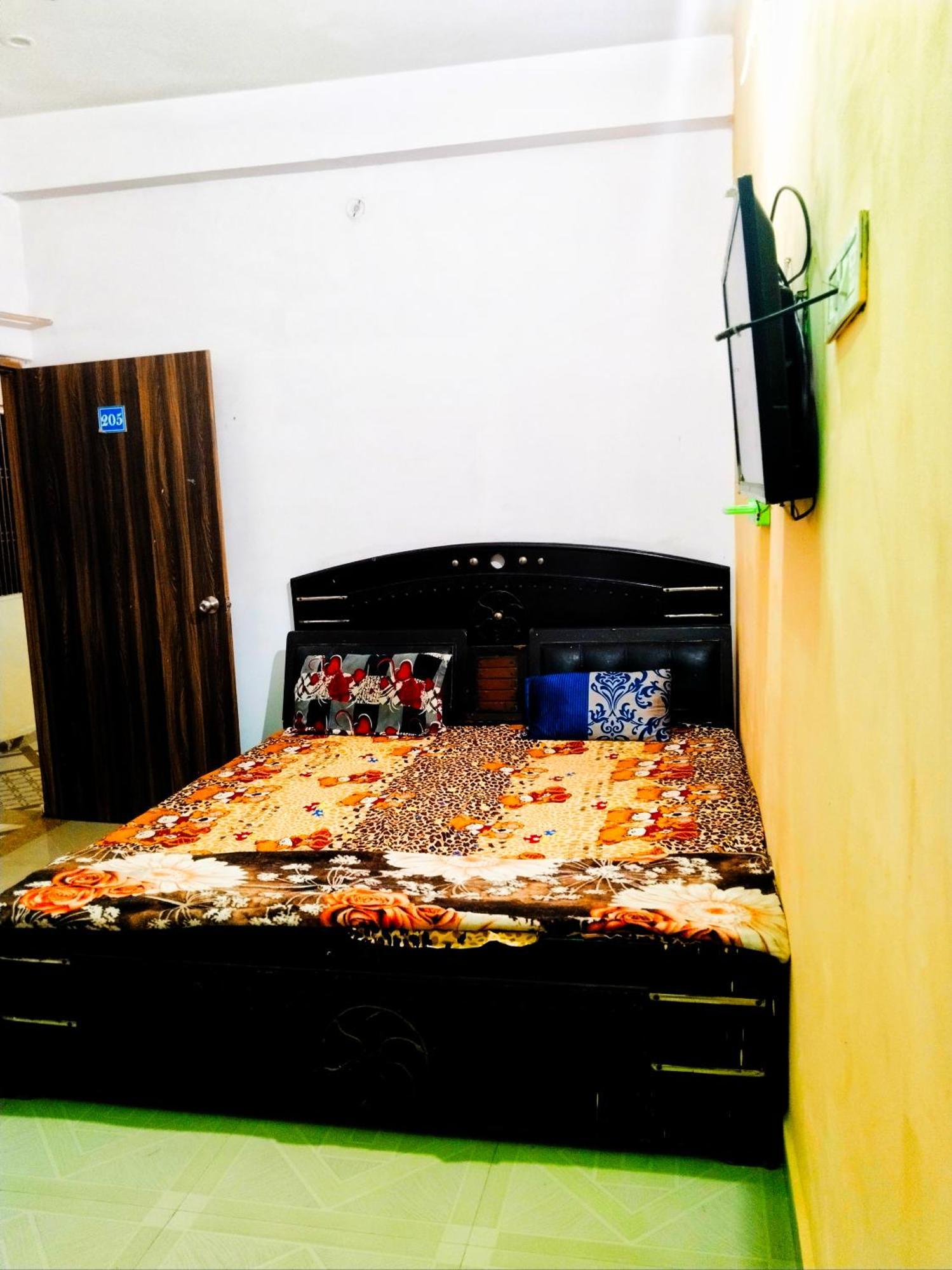 Balaji Homestay Mathura In Vrindavan 外观 照片