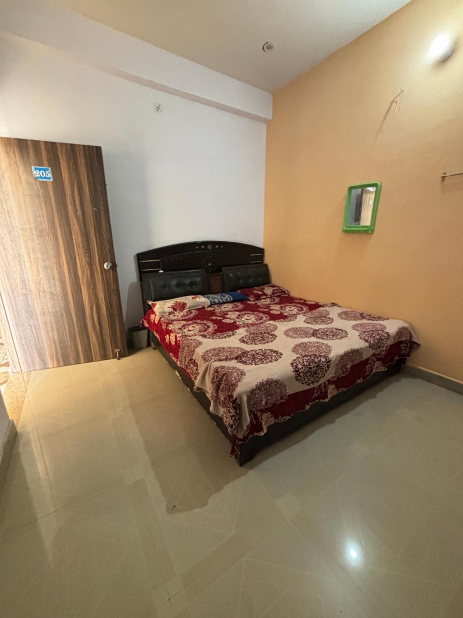Balaji Homestay Mathura In Vrindavan 外观 照片